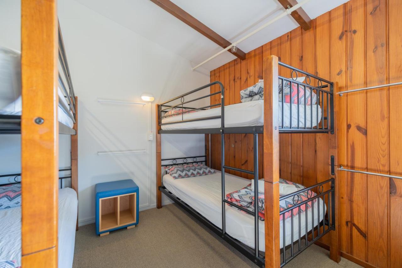 Te Anau Central Backpackers Экстерьер фото