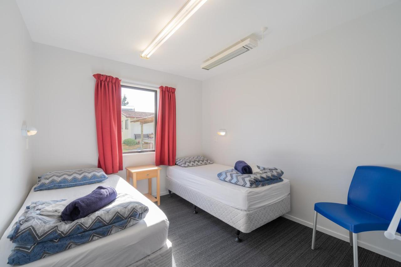 Te Anau Central Backpackers Экстерьер фото