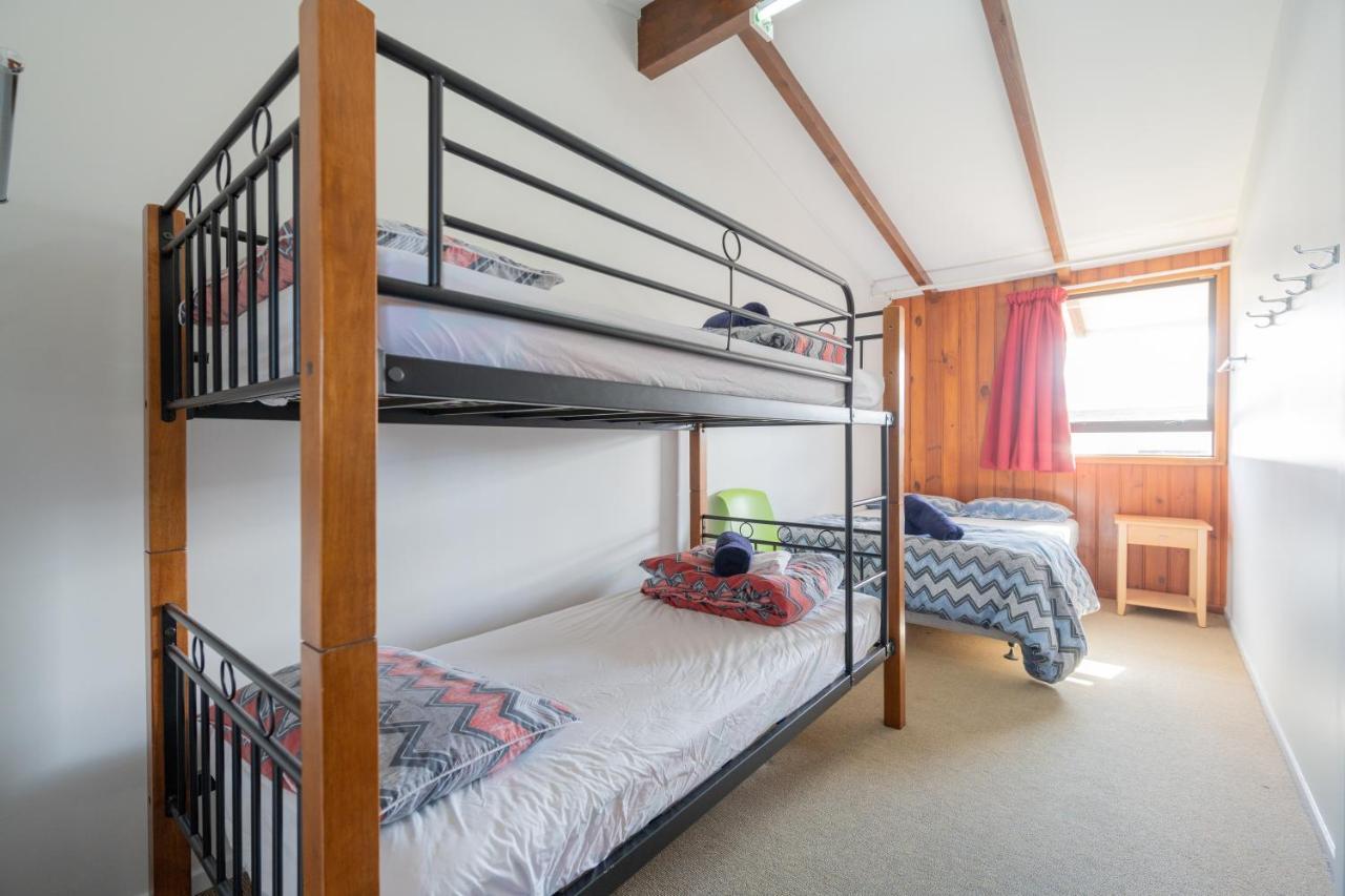 Te Anau Central Backpackers Экстерьер фото