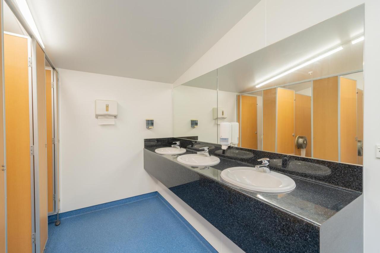 Te Anau Central Backpackers Экстерьер фото